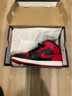 Air Jordan 1 Mid ‘Bred’