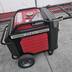 HONDA EU7000IS GASOLINE PORTABLE GENERATOR 120 240 VOLTS WORKS LIKE CHAMPION LOW HRS EVERYTHING WORKS PERFECTLY,YOU CAN TEST IT BEFORE PURCHASE SE HAB