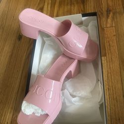 Rose Pink Gucci Sandals Size 7 