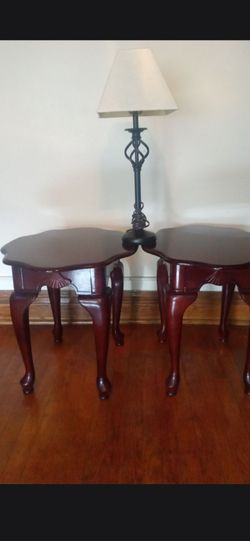 Cherry oak Dining room table & 4 chairs