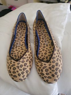 Rothy's
Stylish Leopard Print Flats