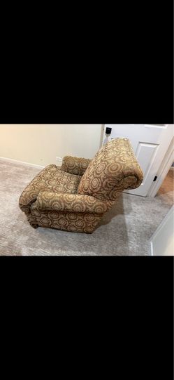 Living room chair