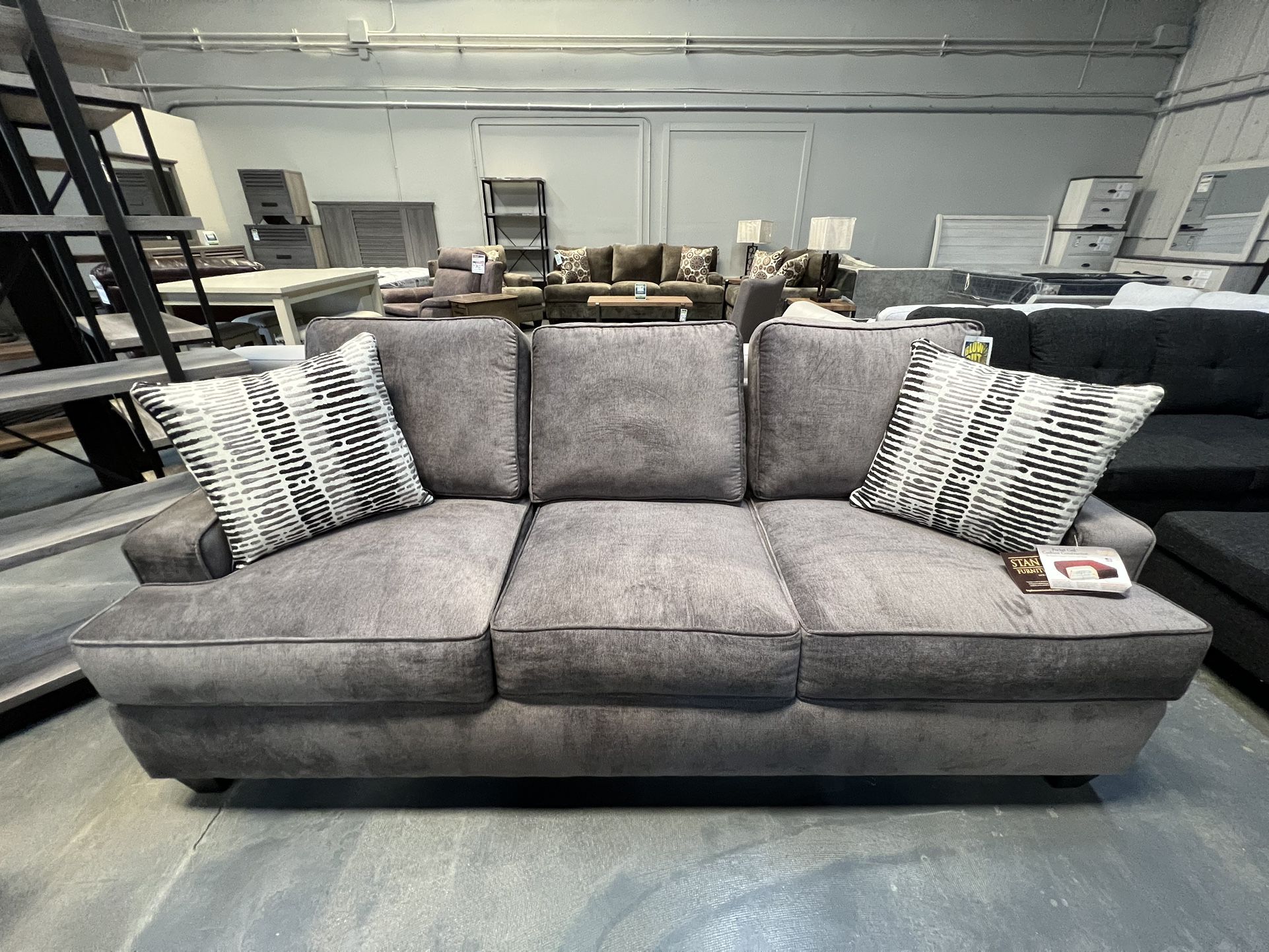 3pc Set: Sofa, Love Seat & Ottoman