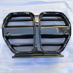 New BMW Dry Carbon Fiber Front Grill For G80/G82