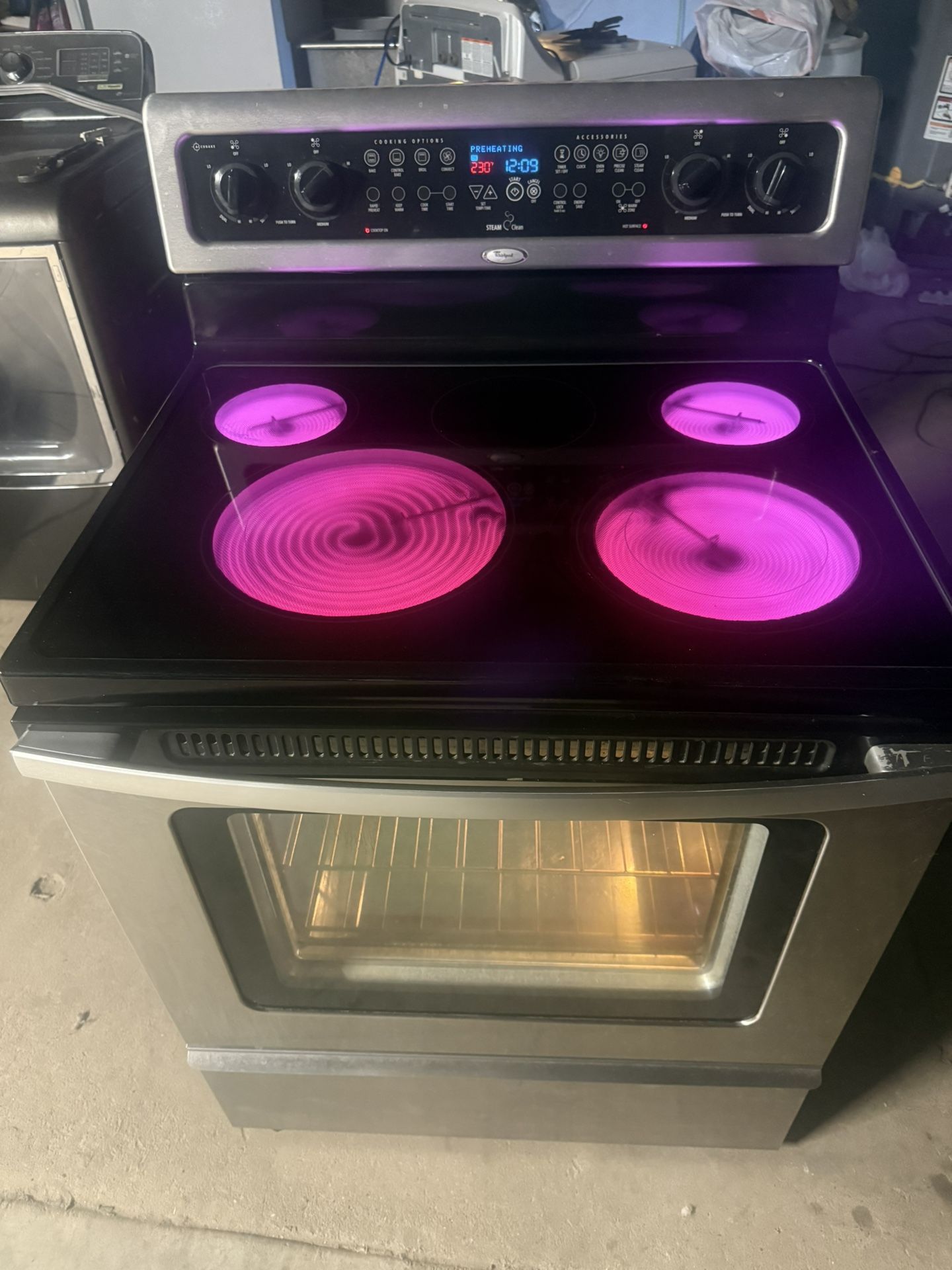 Whirlpool Electric Stove / Convection Oven Range / Estufa Electrica