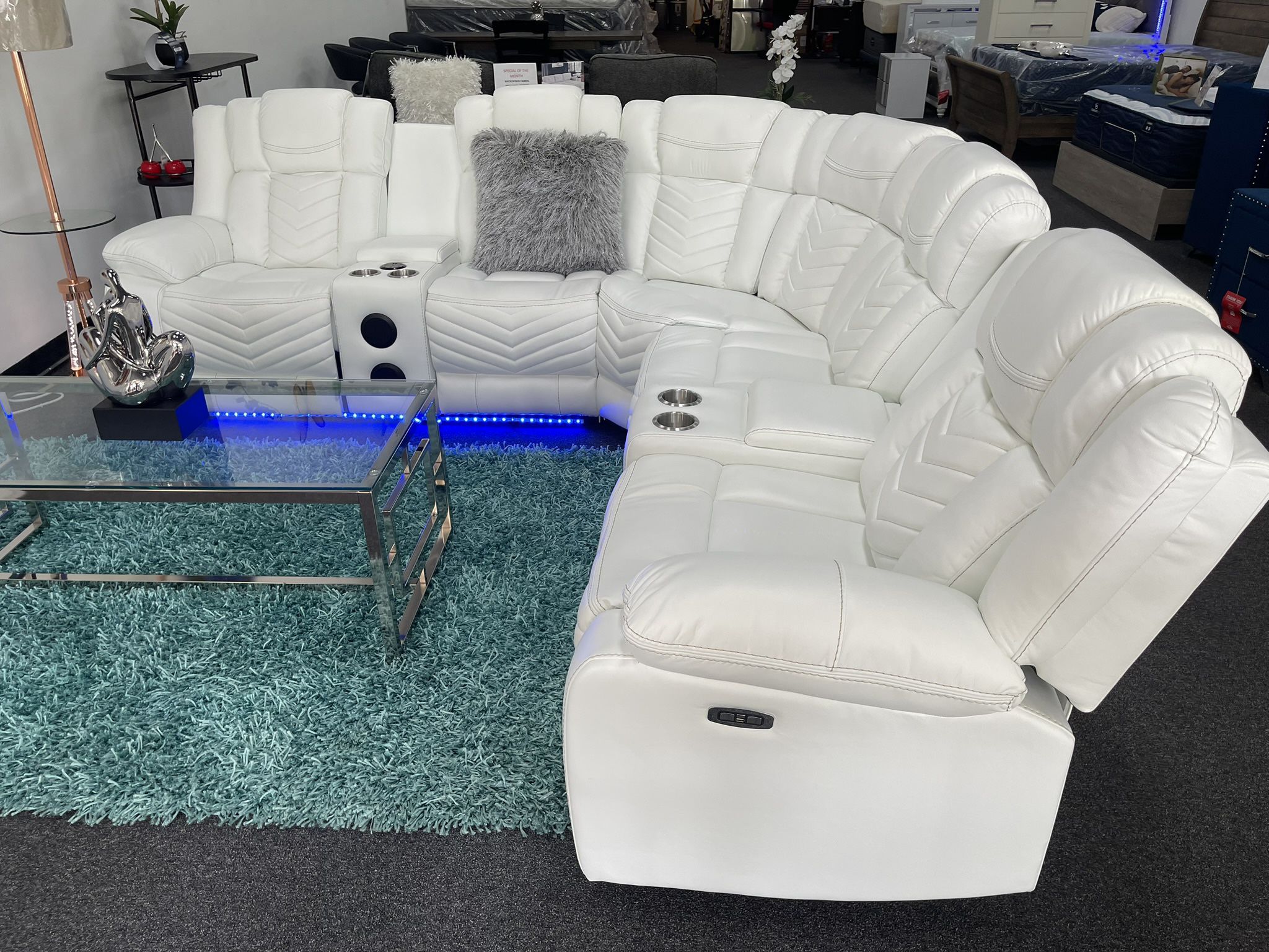 🔥POWER MOTION SECTIONAL WITH BLUETOOTH SPEAKER AVAILABLE IN BLACK OR GREY🔥