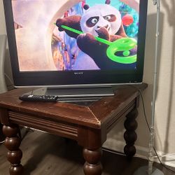 Sony Bravia LCD TV with Table Stand