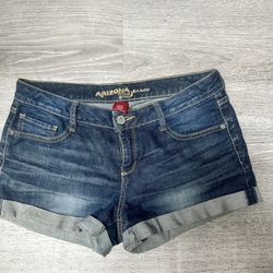 Arizona Women Shorts, Size:7 Price :$6 Preloved
