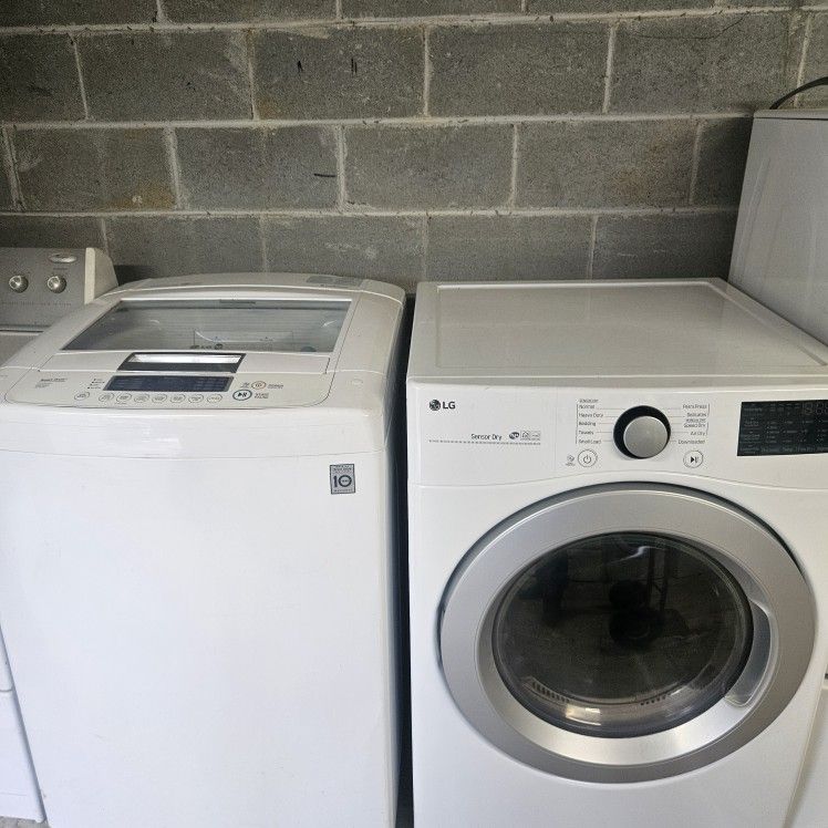 LG Wash And Dryer Set