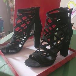 BEAUTIFUL HIGH HEELS