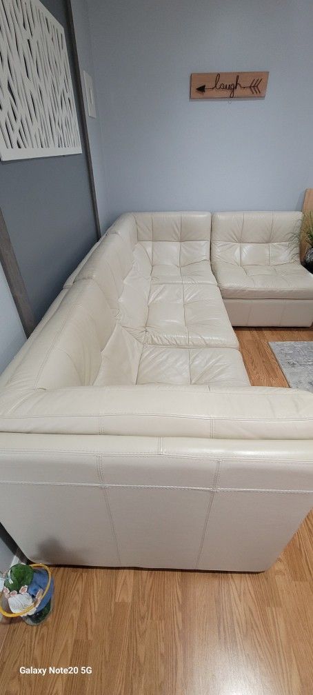 Leather sofa. 6pcs 