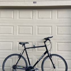 Trek 7.2 FX – Hybrid Fitness Bike – 25” Frame (63.5cm) – 700c Wheels 24-Speed Bicycle XL ~6'1"-6’6"