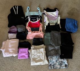 Bulk women’s clothes
