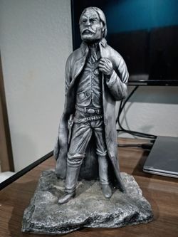 Statue