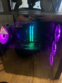 Full Gaming PC Bundle – i7-12700F RTX 3070 1TB SSD + Razer BlackWidow + G502 + Astro A50 – Racine Pickup Only