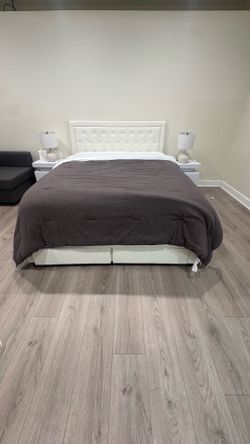 Queen size bed