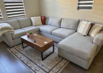Sectional: Jeromes Blue print couch