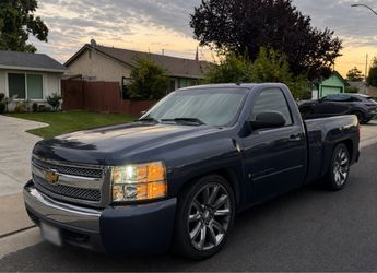 2007 Chevrolet 1500 regular cab short bed