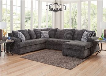 ON SALE!!!!!OVERSIZED SUPER COMFY SECTIONAL $1150
