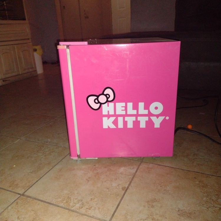 Hello Kitty Refrigerator