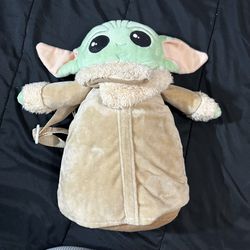 Star Wars The Mandalorian The Child (Baby Yoda) Plush Backpack Grogu 14"