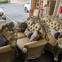 BEAUTIFUL SOFA SET
