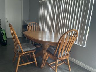 Dining room table
