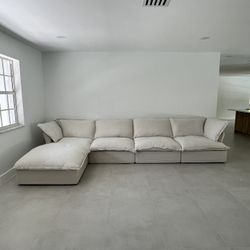 Beige & White Cloud Sectional 5pc (New  In Boxes)