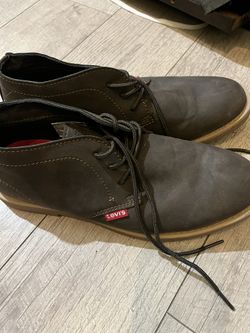 Levi's Men's Shoes Size 9 for Sale in Carson, CA - OfferUp Levi's Men's Shoes Size 9 for Sale in Carson, CA - OfferUp