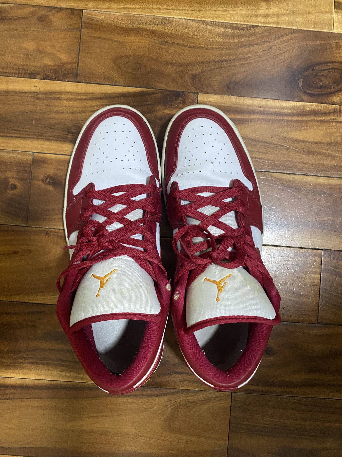 Jordan 1 cardinal lows