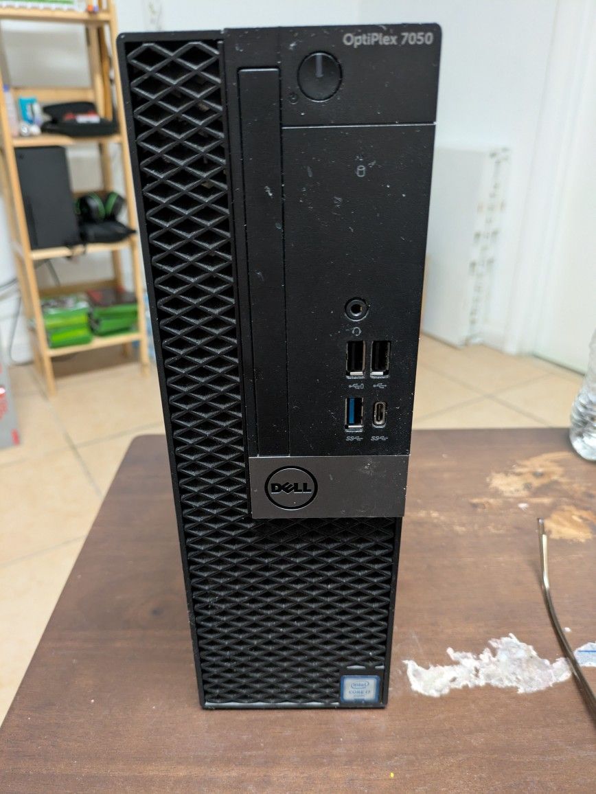 Dell Optiplex 7050 Small Form Factor Desktop Gaming Computer i7-6700 3.4GHz Quad-Core 