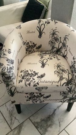 Accent Chair. Fabric