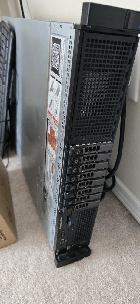 Dell R720 - Server