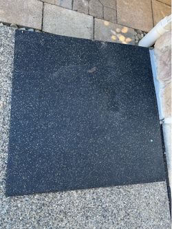 4 pieces Rubber mats 38inch x 38inch
