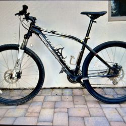 Specialized Mountain Bike 