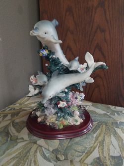 Dolphins Statue