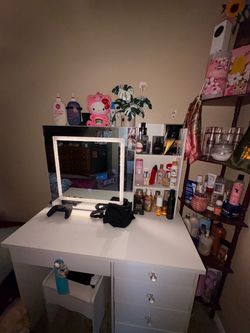 White Vanity Desk with Lighted Mirror
