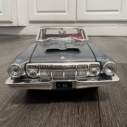 Diecast 1/18 Scale Maisto 1963 Dodge 330 Brand New No Box 