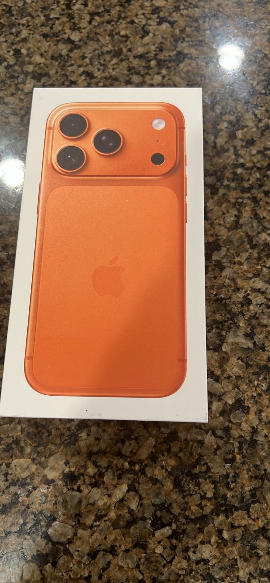 Brand New Apple iPhone 512 Gb Factory Unlocked With Year Warranty