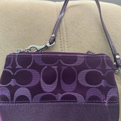 Coach Wristlet Purple Like New 