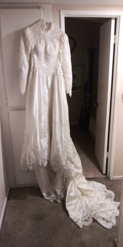 Wedding dress
