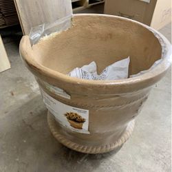 16 inch flower pot * chipped *