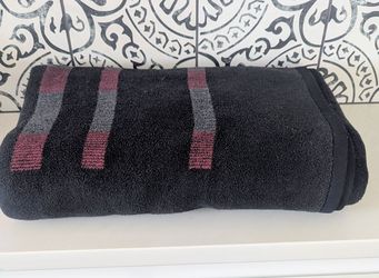 IBENA Germany Cotton Blend Blanket Black and Red.Fits up to full size