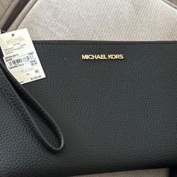Michael Kors Wallet Bag