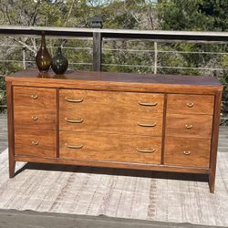 Pretty Mid Century Modern Dresser Credenza