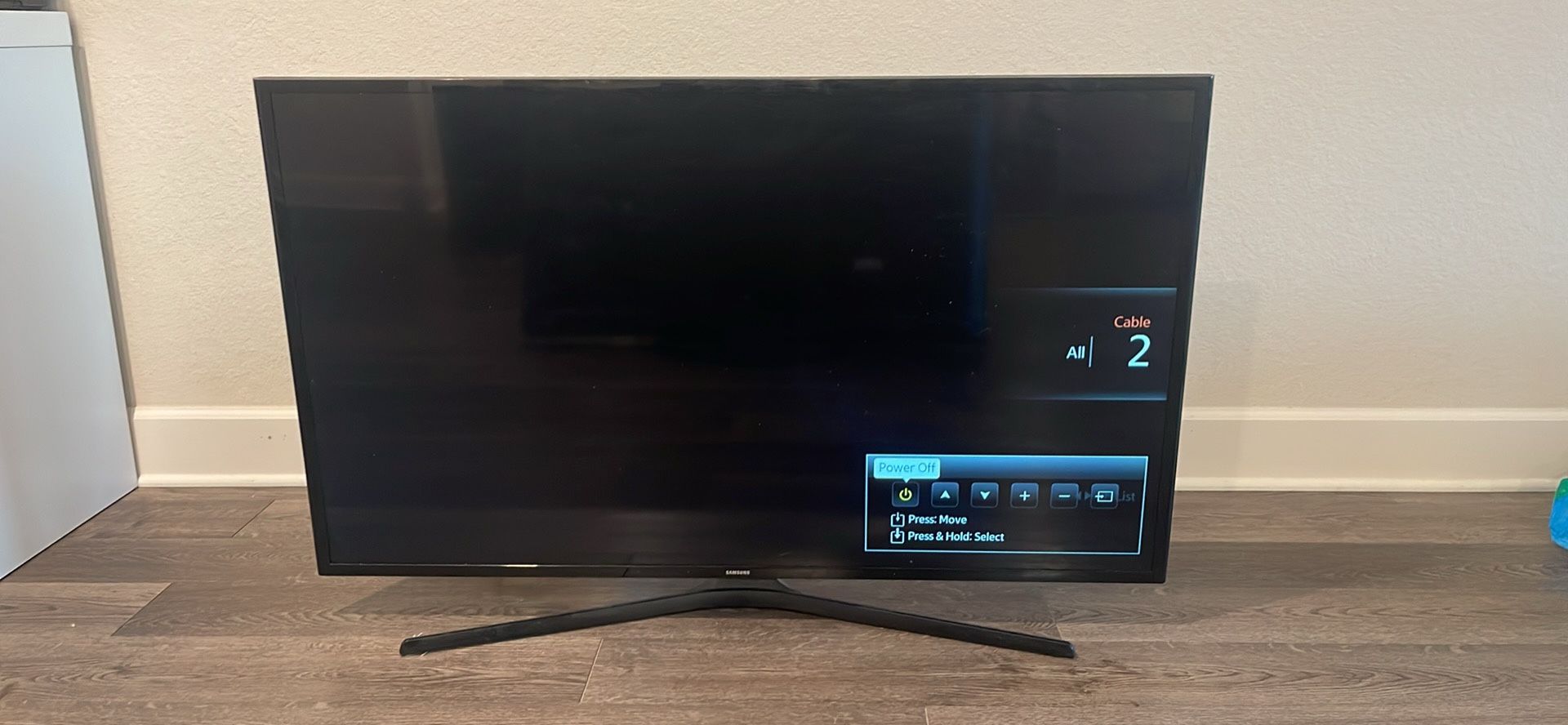 Samsung TV .Model Number: UN48J5200AFXZA 48