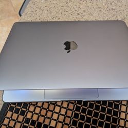 M1 MacBook Air NO CASE INCLUDED
