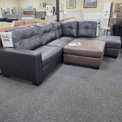 Black Leather Sectional Sofa 🚚WE DELIVER🚚