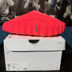 Nike Mind 001 Slide Solar Red