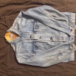 LEVIS JEAN JACKET SIZE L 